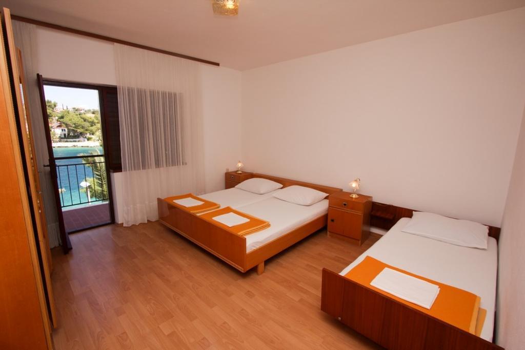 Apartments Porto Ražanj Quarto foto
